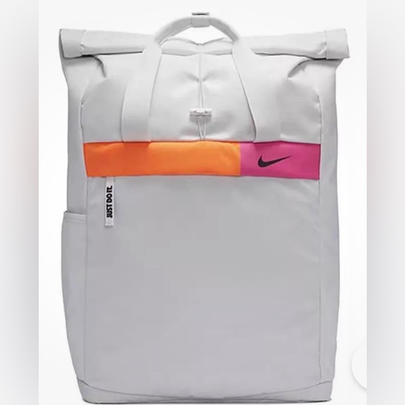 NIKE Unisex RADIATE School Student Backpack White - Picture 2 of 6